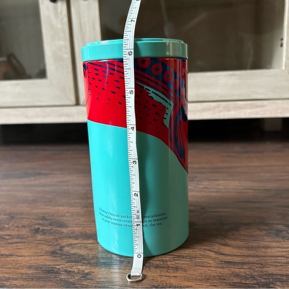 Fortnum & Mason Biscuit Tin - Picture 6 of 9